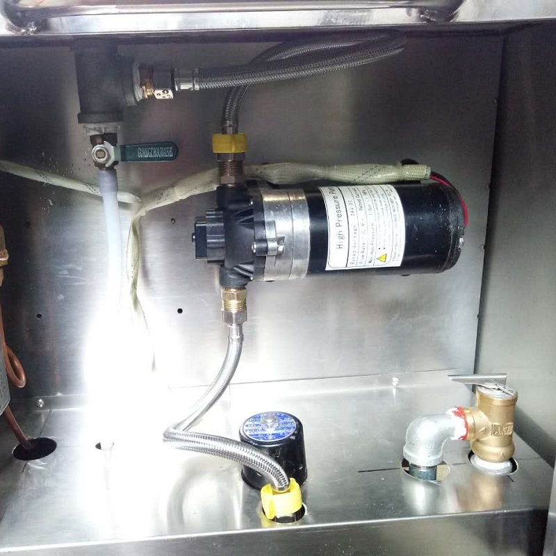 Car Steam Wash with LPG-C100 high pressure pump